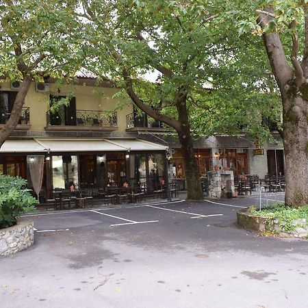 Hani Zemenou Arájova Exterior foto
